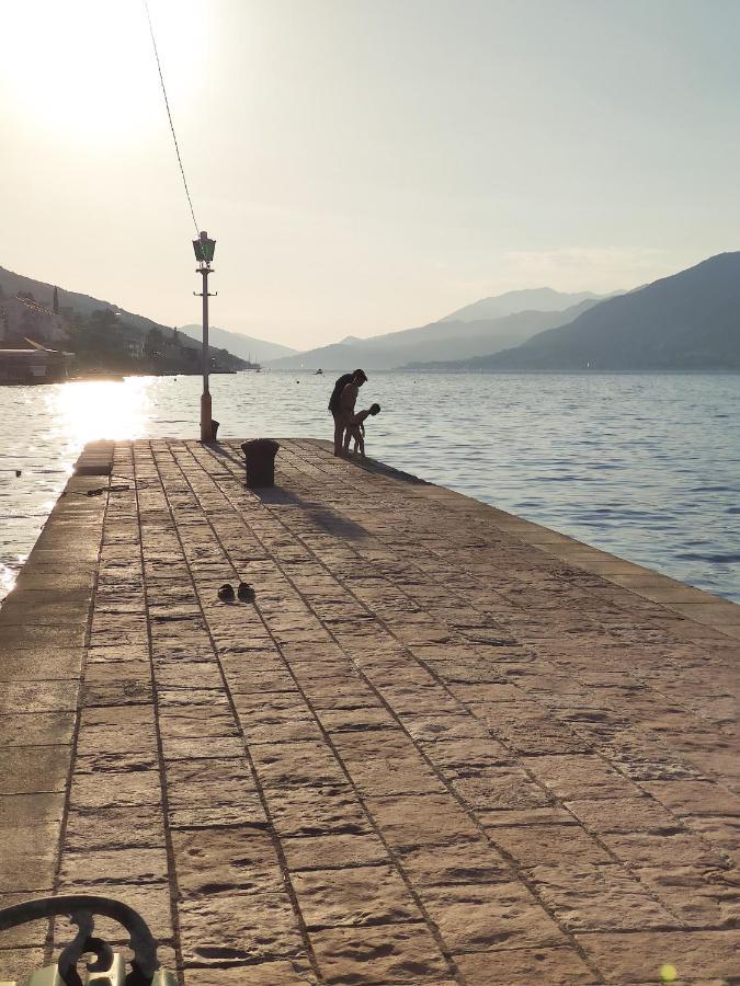 Studio Apartments Krasici Tivat Luaran gambar
