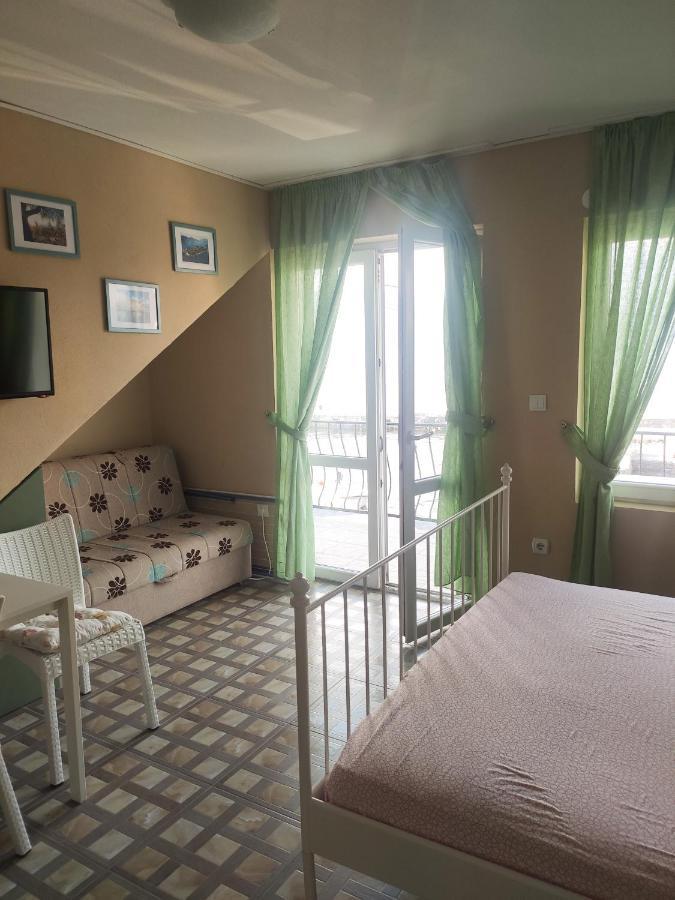 Studio Apartments Krasici Tivat Bilik gambar