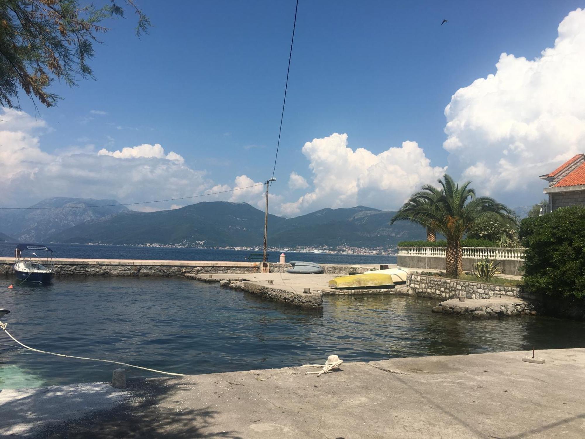 Studio Apartments Krasici Tivat Luaran gambar
