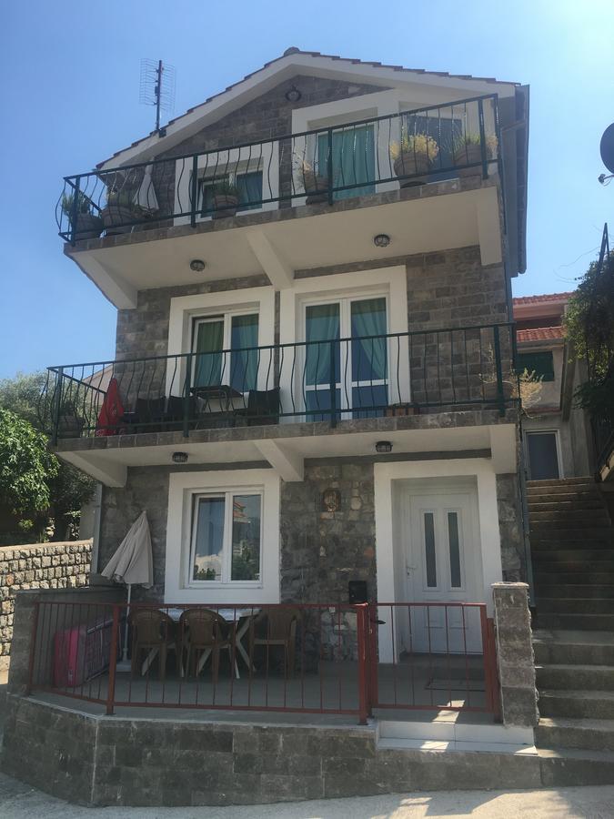 Studio Apartments Krasici Tivat Luaran gambar