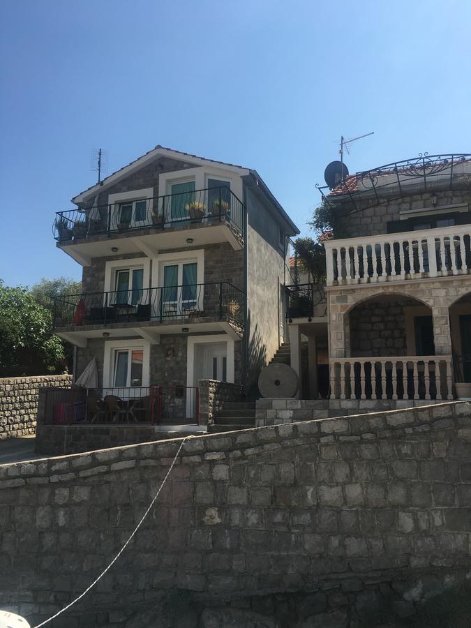 Studio Apartments Krasici Tivat Luaran gambar